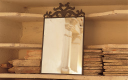 Cresta Mirror